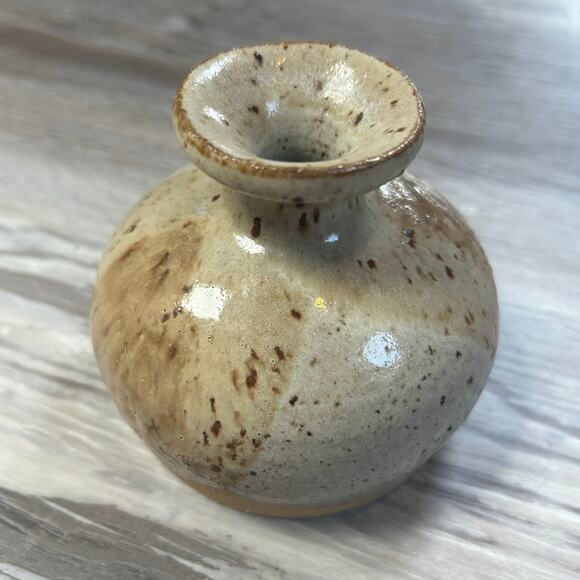 Handmade Studio Pottery Bud Vase Speckled Glaze Signed 3.25” Modern Rustic - Picture 1 of 9